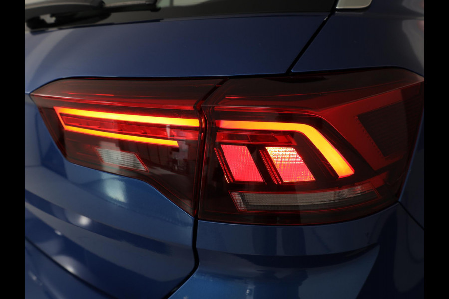 Volkswagen T-Roc 1.0 TSI Life Business 110pk 6bak| Navi| LM-velgen| verwarmd stuur| Parksensors Volkswagen T-Roc 1.0 TSI Life Business 110pk 6bak| Navi| LM-velgen| verwarmd stuur| Parksensors