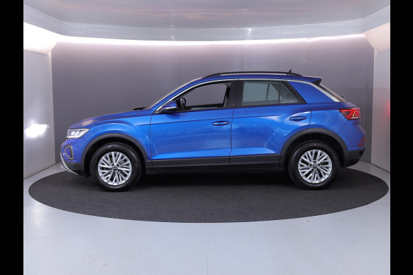 Volkswagen T-Roc 1.0 TSI Life Business 110pk 6bak| Navi| LM-velgen| verwarmd stuur| Parksensors Volkswagen T-Roc 1.0 TSI Life Business 110pk 6bak| Navi| LM-velgen| verwarmd stuur| Parksensors