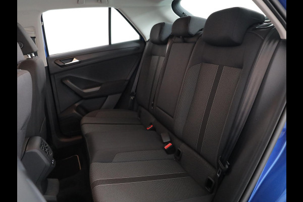 Volkswagen T-Roc 1.0 TSI Life Business 110pk 6bak| Navi| LM-velgen| verwarmd stuur| Parksensors Volkswagen T-Roc 1.0 TSI Life Business 110pk 6bak| Navi| LM-velgen| verwarmd stuur| Parksensors