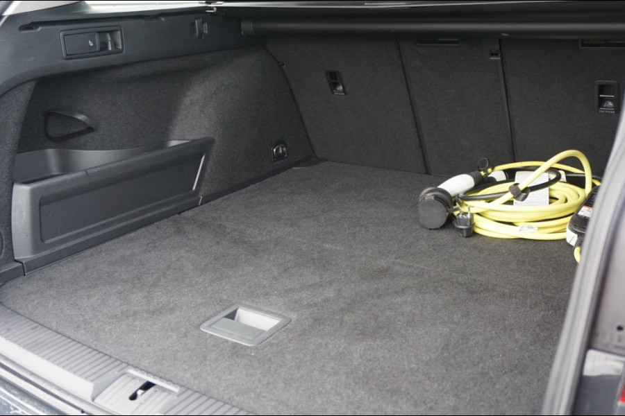 Volkswagen Passat Variant 218PK PHEV GTE ADAPTIVE | NAVI | MASSAGESTOEL | VIRT. COCKPIT!
