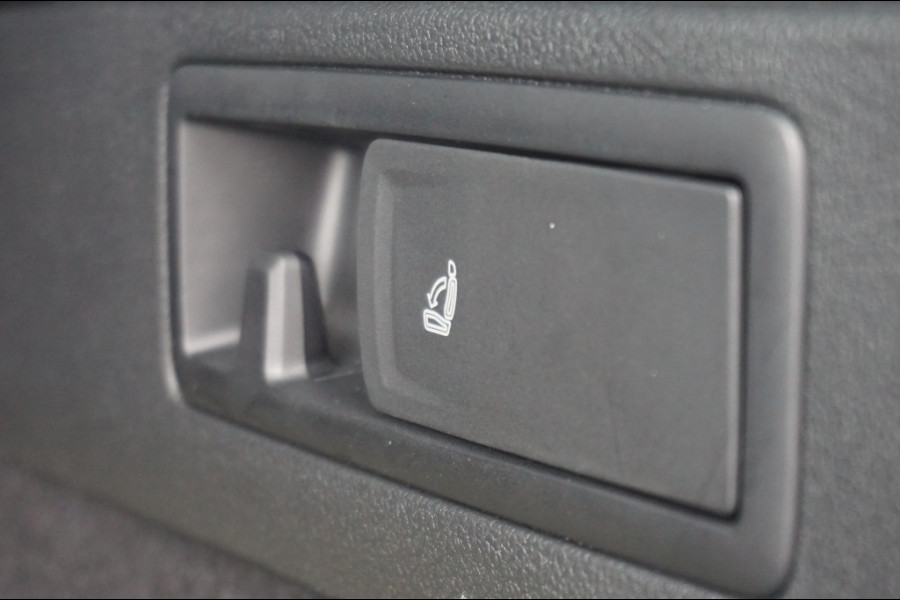 Volkswagen Passat Variant 218PK PHEV GTE ADAPTIVE | NAVI | MASSAGESTOEL | VIRT. COCKPIT!