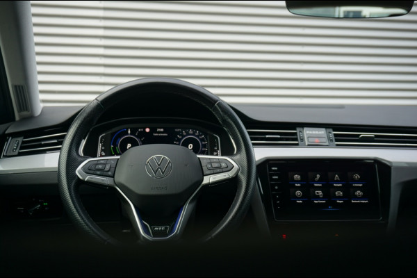 Volkswagen Passat Variant 218PK PHEV GTE ADAPTIVE | NAVI | MASSAGESTOEL | VIRT. COCKPIT!