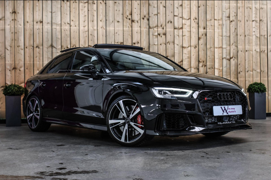 Audi RS3 Limousine 2.5 TFSI Quattro *Pano*RS-Stoelen*B&O*Camera*Keyless* Audi RS3 Limousine 2.5 TFSI Quattro *Pano*RS-Stoelen*B&O*Camera*Keyless*
