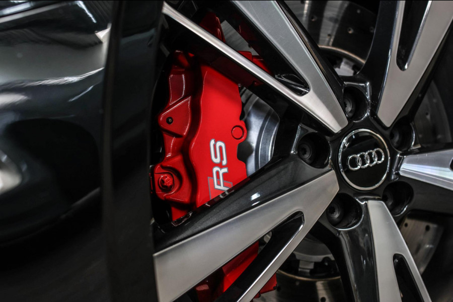 Audi RS3 Limousine 2.5 TFSI Quattro *Pano*RS-Stoelen*B&O*Camera*Keyless* Audi RS3 Limousine 2.5 TFSI Quattro *Pano*RS-Stoelen*B&O*Camera*Keyless*