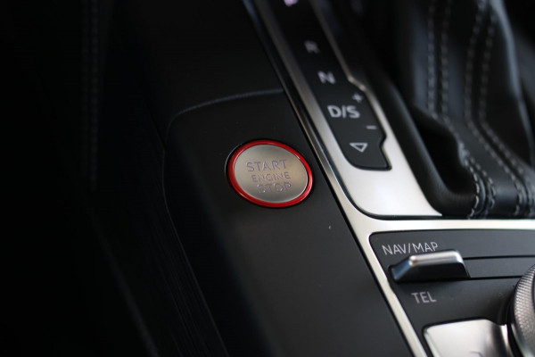 Audi RS3 Limousine 2.5 TFSI Quattro *Pano*RS-Stoelen*B&O*Camera*Keyless* Audi RS3 Limousine 2.5 TFSI Quattro *Pano*RS-Stoelen*B&O*Camera*Keyless*