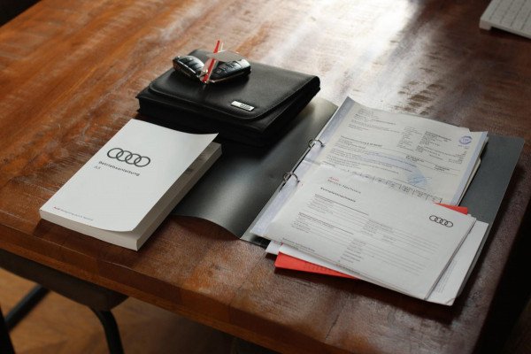 Audi RS3 Limousine 2.5 TFSI Quattro *Pano*RS-Stoelen*B&O*Camera*Keyless* Audi RS3 Limousine 2.5 TFSI Quattro *Pano*RS-Stoelen*B&O*Camera*Keyless*