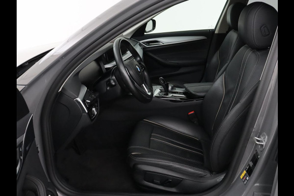 BMW 5 Serie 530e High Executive| Head-Up | Leder | Stoelverwarming | Camera | Carplay | Live Cockpit | Naviagtie | Park Assist | Full LED