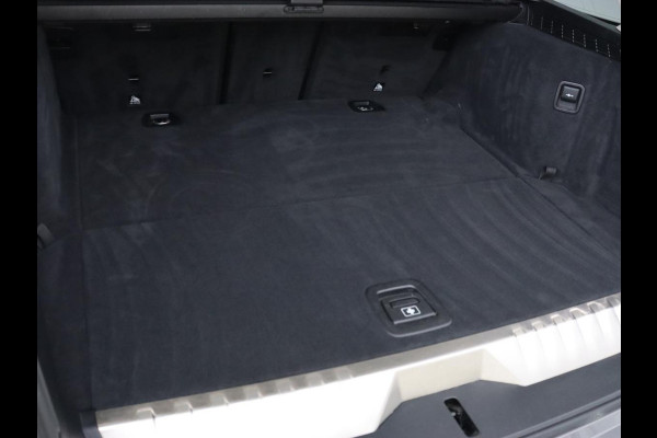 BMW 5 Serie 530e High Executive| Head-Up | Leder | Stoelverwarming | Camera | Carplay | Live Cockpit | Naviagtie | Park Assist | Full LED