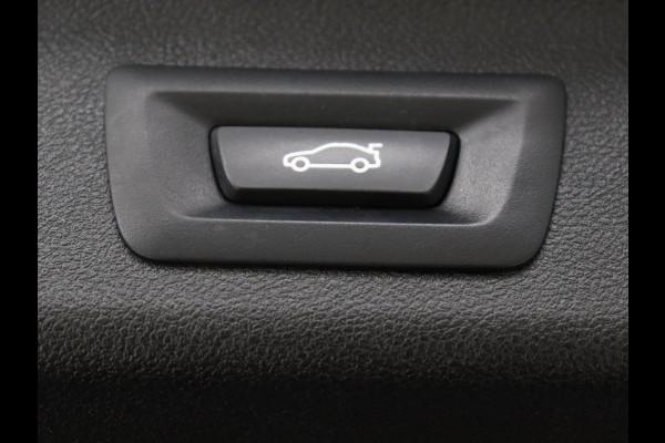 BMW 5 Serie 530e High Executive| Head-Up | Leder | Stoelverwarming | Camera | Carplay | Live Cockpit | Naviagtie | Park Assist | Full LED