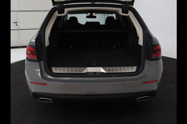BMW 5 Serie 530e High Executive| Head-Up | Leder | Stoelverwarming | Camera | Carplay | Live Cockpit | Naviagtie | Park Assist | Full LED