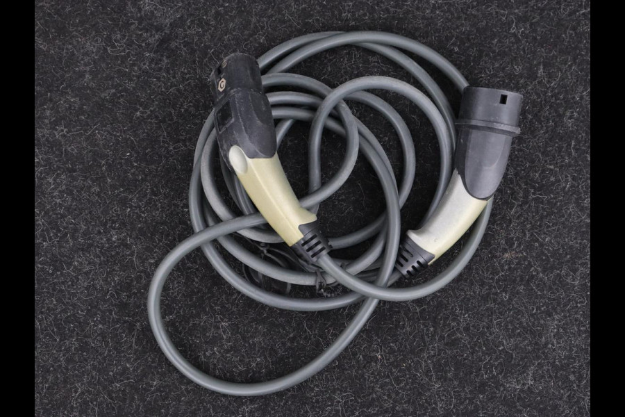 BMW 5 Serie 530e High Executive| Head-Up | Leder | Stoelverwarming | Camera | Carplay | Live Cockpit | Naviagtie | Park Assist | Full LED