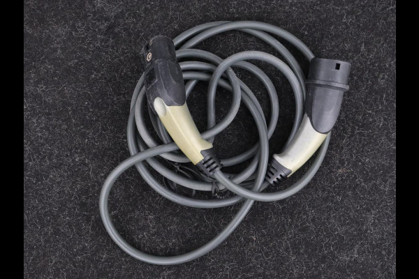 BMW 5 Serie 530e High Executive| Head-Up | Leder | Stoelverwarming | Camera | Carplay | Live Cockpit | Naviagtie | Park Assist | Full LED