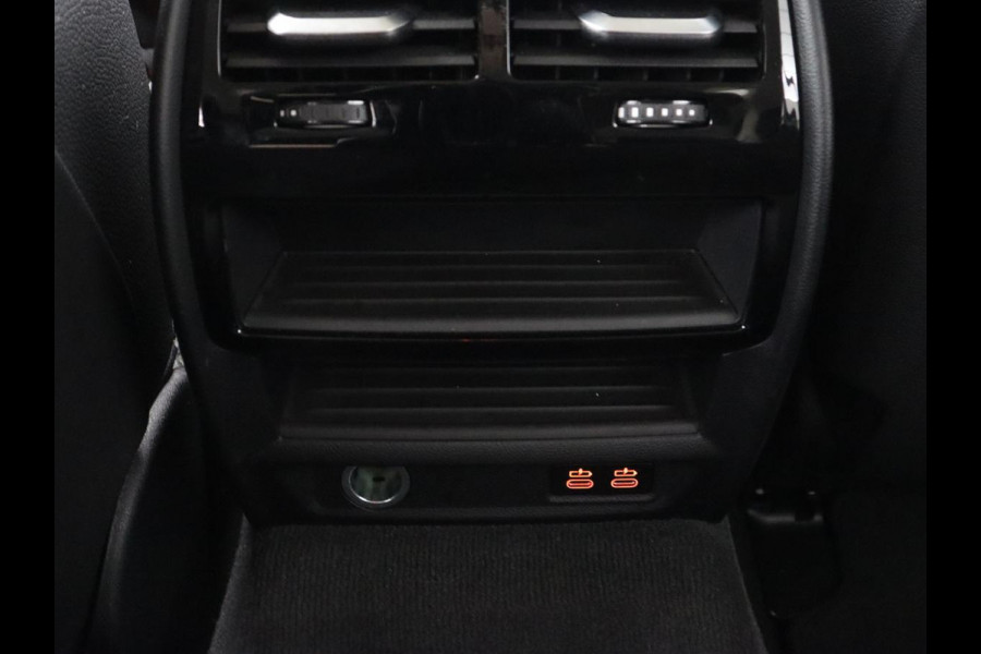 BMW 5 Serie 530e High Executive| Head-Up | Leder | Stoelverwarming | Camera | Carplay | Live Cockpit | Naviagtie | Park Assist | Full LED