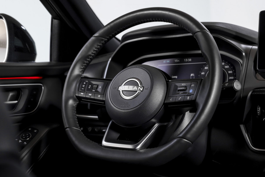 Nissan QASHQAI 1.3 MHEV Xtronic Tekna 158 PK - Automaat | Pano | Winterpakket | Elek. Stoel | Dig. Cockpit | Adapt. Cruise | Head-Up | 360 Camera | NAV + App. Connect | ECC | Elek Klep | LM 19" | 3206