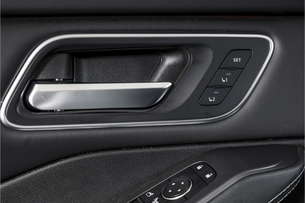 Nissan QASHQAI 1.3 MHEV Xtronic Tekna 158 PK - Automaat | Pano | Winterpakket | Elek. Stoel | Dig. Cockpit | Adapt. Cruise | Head-Up | 360 Camera | NAV + App. Connect | ECC | Elek Klep | LM 19" | 3206