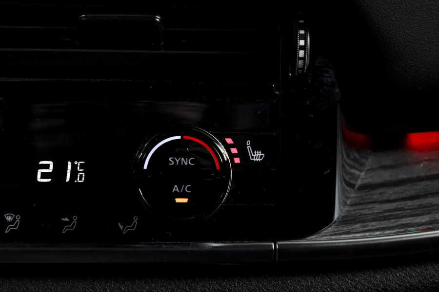 Nissan QASHQAI 1.3 MHEV Xtronic Tekna 158 PK - Automaat | Pano | Winterpakket | Elek. Stoel | Dig. Cockpit | Adapt. Cruise | Head-Up | 360 Camera | NAV + App. Connect | ECC | Elek Klep | LM 19" | 3206