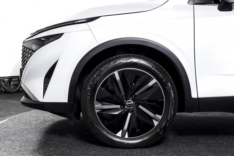 Nissan QASHQAI 1.3 MHEV Xtronic Tekna 158 PK - Automaat | Pano | Winterpakket | Elek. Stoel | Dig. Cockpit | Adapt. Cruise | Head-Up | 360 Camera | NAV + App. Connect | ECC | Elek Klep | LM 19" | 3206