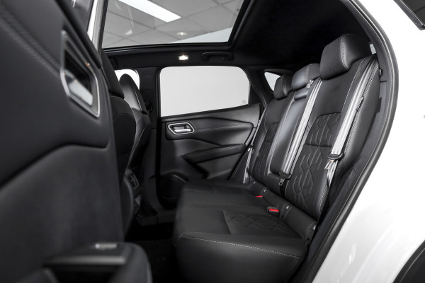 Nissan QASHQAI 1.3 MHEV Xtronic Tekna 158 PK - Automaat | Pano | Winterpakket | Elek. Stoel | Dig. Cockpit | Adapt. Cruise | Head-Up | 360 Camera | NAV + App. Connect | ECC | Elek Klep | LM 19" | 3206