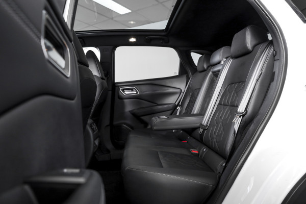 Nissan QASHQAI 1.3 MHEV Xtronic Tekna 158 PK - Automaat | Pano | Winterpakket | Elek. Stoel | Dig. Cockpit | Adapt. Cruise | Head-Up | 360 Camera | NAV + App. Connect | ECC | Elek Klep | LM 19" | 3206