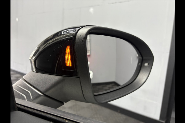 Volkswagen Golf 8 2.0 TSI R 4Motion