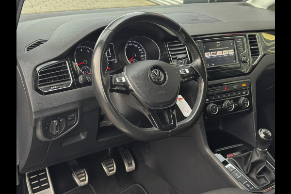 Volkswagen Golf Sportsvan 1.2 TSI Sound BlueMotion Navigatie / Apple CarPlay I Airco I PDC I Sport velgen I Dealer onderhouden Volkswagen Golf Sportsvan 1.2 TSI Sound BlueMotion Navigatie / Apple CarPlay I Airco I PDC I Sport velgen I Dealer onderhouden