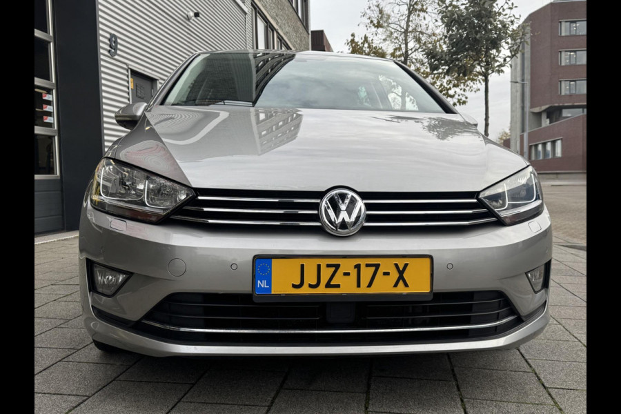 Volkswagen Golf Sportsvan 1.2 TSI Sound BlueMotion Navigatie / Apple CarPlay I Airco I PDC I Sport velgen I Dealer onderhouden Volkswagen Golf Sportsvan 1.2 TSI Sound BlueMotion Navigatie / Apple CarPlay I Airco I PDC I Sport velgen I Dealer onderhouden