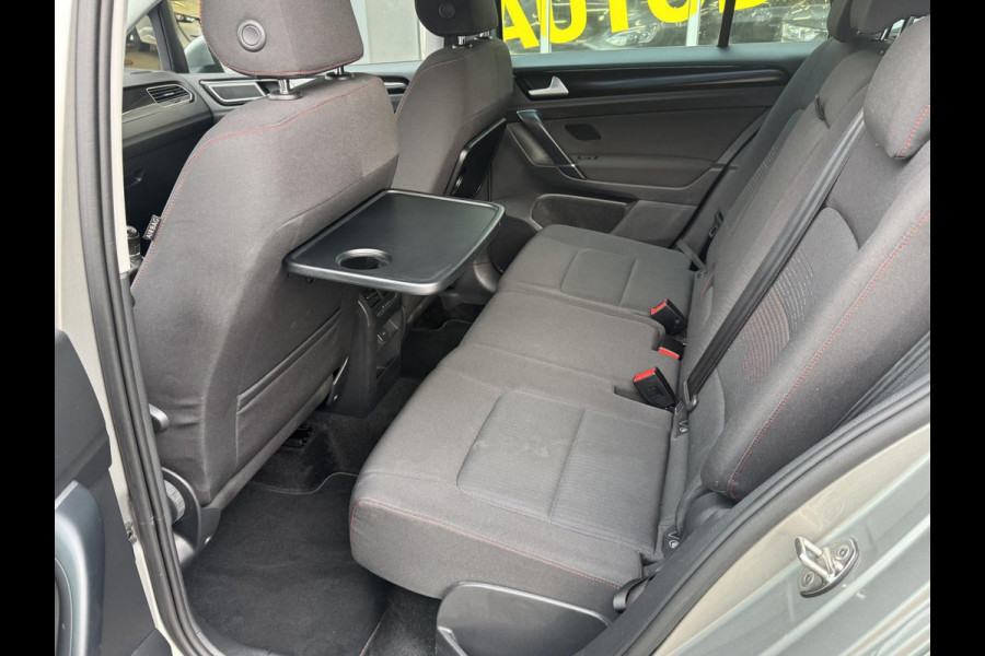 Volkswagen Golf Sportsvan 1.2 TSI Sound BlueMotion Navigatie / Apple CarPlay I Airco I PDC I Sport velgen I Dealer onderhouden Volkswagen Golf Sportsvan 1.2 TSI Sound BlueMotion Navigatie / Apple CarPlay I Airco I PDC I Sport velgen I Dealer onderhouden