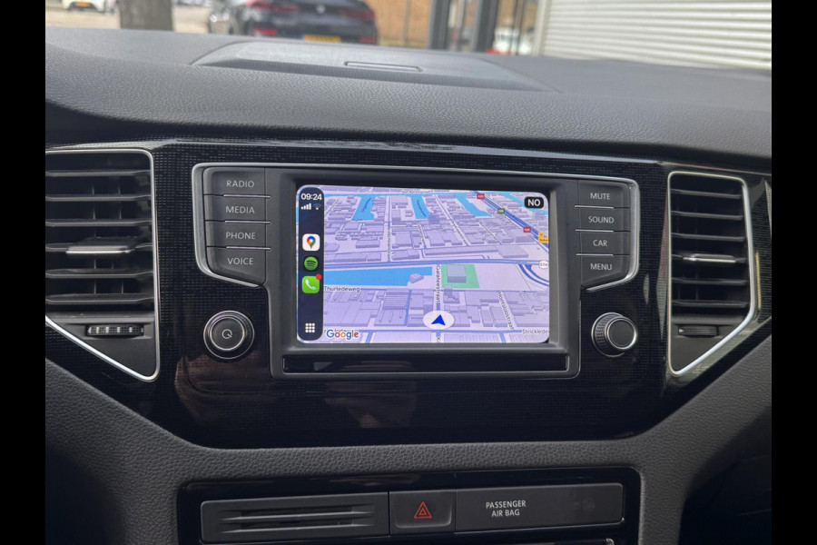 Volkswagen Golf Sportsvan 1.2 TSI Sound BlueMotion Navigatie / Apple CarPlay I Airco I PDC I Sport velgen I Dealer onderhouden Volkswagen Golf Sportsvan 1.2 TSI Sound BlueMotion Navigatie / Apple CarPlay I Airco I PDC I Sport velgen I Dealer onderhouden