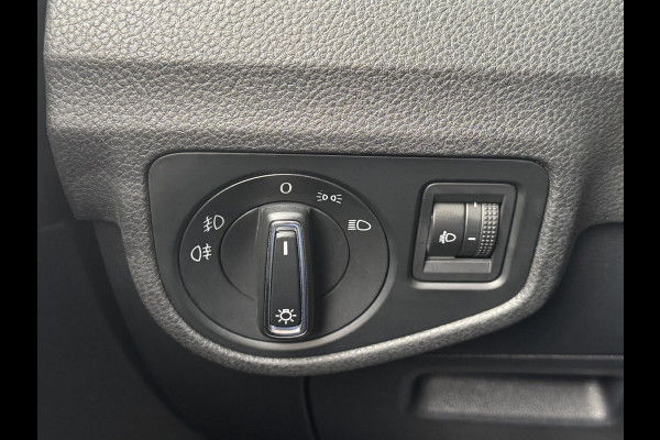 Volkswagen Golf Sportsvan 1.2 TSI Sound BlueMotion Navigatie / Apple CarPlay I Airco I PDC I Sport velgen I Dealer onderhouden Volkswagen Golf Sportsvan 1.2 TSI Sound BlueMotion Navigatie / Apple CarPlay I Airco I PDC I Sport velgen I Dealer onderhouden