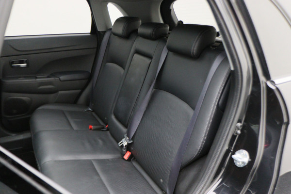 Mitsubishi ASX 1.6 Cleartec Instyle Panoramadak, Leer, Xenon, Trekhaak, Navigatie, Keyless, 18" Mitsubishi ASX 1.6 Cleartec Instyle Panoramadak, Leer, Xenon, Trekhaak, Navigatie, Keyless, 18"
