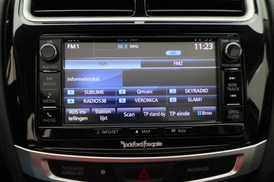 Mitsubishi ASX 1.6 Cleartec Instyle Panoramadak, Leer, Xenon, Trekhaak, Navigatie, Keyless, 18" Mitsubishi ASX 1.6 Cleartec Instyle Panoramadak, Leer, Xenon, Trekhaak, Navigatie, Keyless, 18"