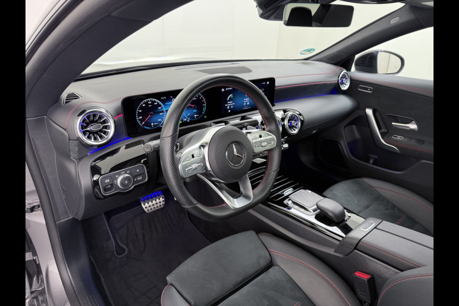 Mercedes-Benz CLA-Klasse CLA 250 e Coupé AMG Line Night | Pano Multibeam Sound Night Mercedes-Benz CLA-Klasse CLA 250 e Coupé AMG Line Night | Pano Multibeam Sound Night