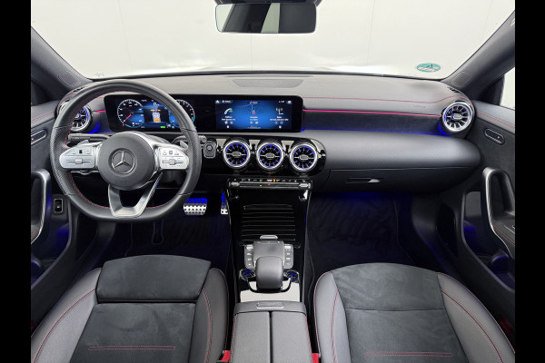 Mercedes-Benz CLA-Klasse CLA 250 e Coupé AMG Line Night | Pano Multibeam Sound Night Mercedes-Benz CLA-Klasse CLA 250 e Coupé AMG Line Night | Pano Multibeam Sound Night