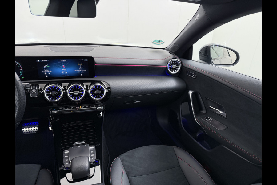 Mercedes-Benz CLA-Klasse CLA 250 e Coupé AMG Line Night | Pano Multibeam Sound Night Mercedes-Benz CLA-Klasse CLA 250 e Coupé AMG Line Night | Pano Multibeam Sound Night