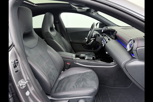Mercedes-Benz CLA-Klasse CLA 250 e Coupé AMG Line Night | Pano Multibeam Sound Night Mercedes-Benz CLA-Klasse CLA 250 e Coupé AMG Line Night | Pano Multibeam Sound Night