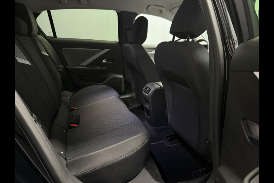 Opel Astra 1.2 Business Edition Opel Astra 1.2 Business Edition