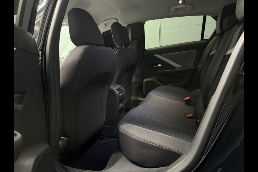 Opel Astra 1.2 Business Edition Opel Astra 1.2 Business Edition