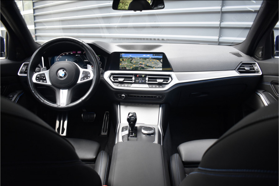 BMW 3 Serie 330e M Sport Individual | Schuif/Kanteldak | ACC | Laser Light | Memory | Harman/Kardon | Camera | BMW 3 Serie 330e M Sport Individual | Schuif/Kanteldak | ACC | Laser Light | Memory | Harman/Kardon | Camera |