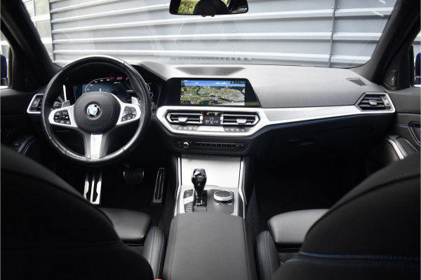 BMW 3 Serie 330e M Sport Individual | Schuif/Kanteldak | ACC | Laser Light | Memory | Harman/Kardon | Camera | BMW 3 Serie 330e M Sport Individual | Schuif/Kanteldak | ACC | Laser Light | Memory | Harman/Kardon | Camera |