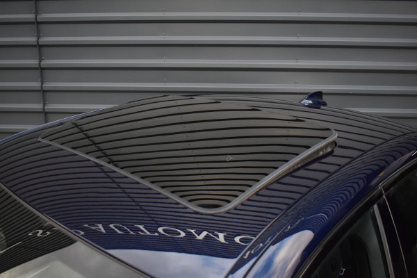 BMW 3 Serie 330e M Sport Individual | Schuif/Kanteldak | ACC | Laser Light | Memory | Harman/Kardon | Camera | BMW 3 Serie 330e M Sport Individual | Schuif/Kanteldak | ACC | Laser Light | Memory | Harman/Kardon | Camera |