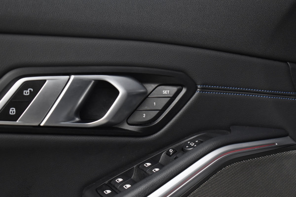 BMW 3 Serie 330e M Sport Individual | Schuif/Kanteldak | ACC | Laser Light | Memory | Harman/Kardon | Camera | BMW 3 Serie 330e M Sport Individual | Schuif/Kanteldak | ACC | Laser Light | Memory | Harman/Kardon | Camera |