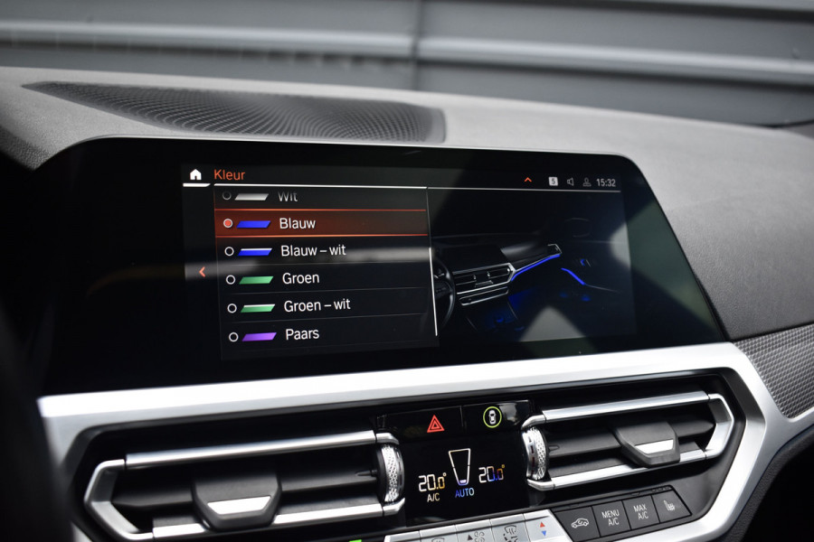 BMW 3 Serie 330e M Sport Individual | Schuif/Kanteldak | ACC | Laser Light | Memory | Harman/Kardon | Camera | BMW 3 Serie 330e M Sport Individual | Schuif/Kanteldak | ACC | Laser Light | Memory | Harman/Kardon | Camera |