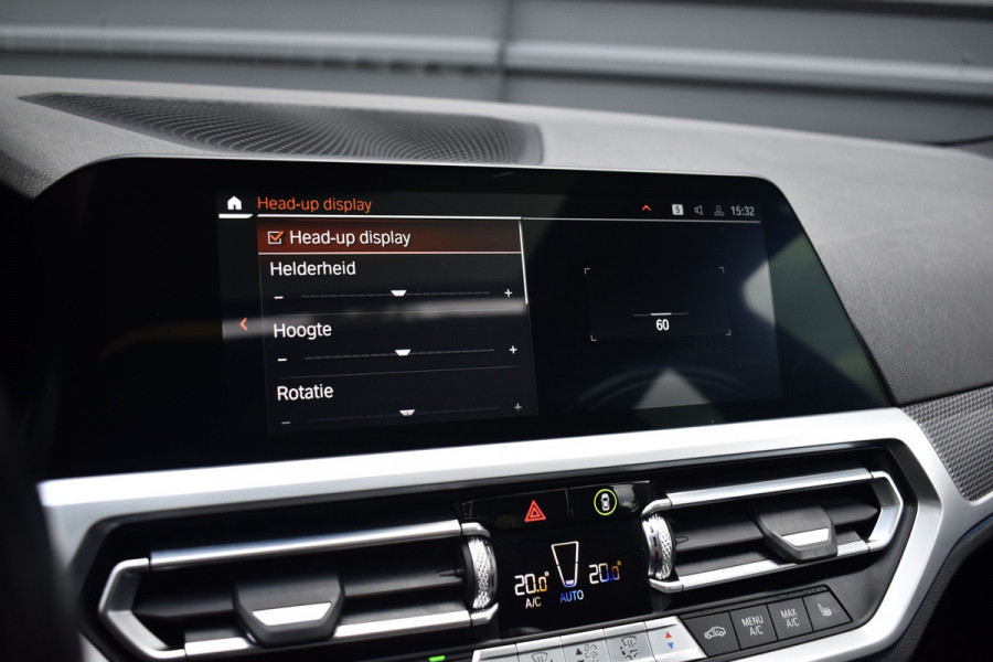 BMW 3 Serie 330e M Sport Individual | Schuif/Kanteldak | ACC | Laser Light | Memory | Harman/Kardon | Camera | BMW 3 Serie 330e M Sport Individual | Schuif/Kanteldak | ACC | Laser Light | Memory | Harman/Kardon | Camera |