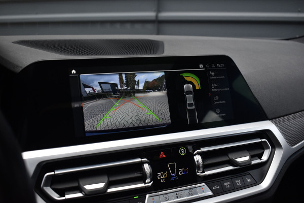 BMW 3 Serie 330e M Sport Individual | Schuif/Kanteldak | ACC | Laser Light | Memory | Harman/Kardon | Camera | BMW 3 Serie 330e M Sport Individual | Schuif/Kanteldak | ACC | Laser Light | Memory | Harman/Kardon | Camera |