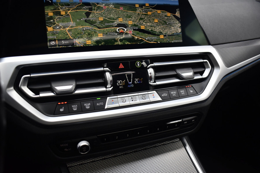 BMW 3 Serie 330e M Sport Individual | Schuif/Kanteldak | ACC | Laser Light | Memory | Harman/Kardon | Camera | BMW 3 Serie 330e M Sport Individual | Schuif/Kanteldak | ACC | Laser Light | Memory | Harman/Kardon | Camera |