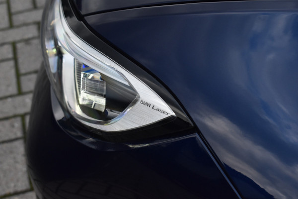 BMW 3 Serie 330e M Sport Individual | Schuif/Kanteldak | ACC | Laser Light | Memory | Harman/Kardon | Camera | BMW 3 Serie 330e M Sport Individual | Schuif/Kanteldak | ACC | Laser Light | Memory | Harman/Kardon | Camera |