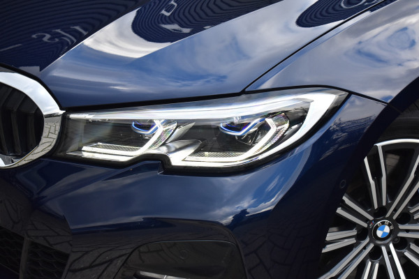 BMW 3 Serie 330e M Sport Individual | Schuif/Kanteldak | ACC | Laser Light | Memory | Harman/Kardon | Camera | BMW 3 Serie 330e M Sport Individual | Schuif/Kanteldak | ACC | Laser Light | Memory | Harman/Kardon | Camera |
