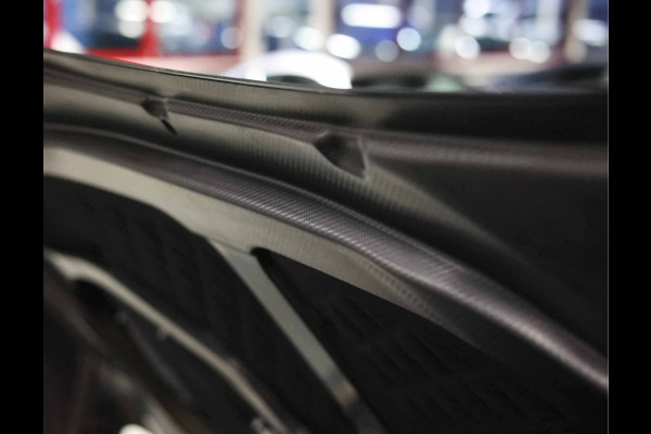 Aston Martin DBS 5.2 V12 Superleggera | B&O BeoSound - Xenon Grey Aston Martin DBS 5.2 V12 Superleggera | B&O BeoSound - Xenon Grey