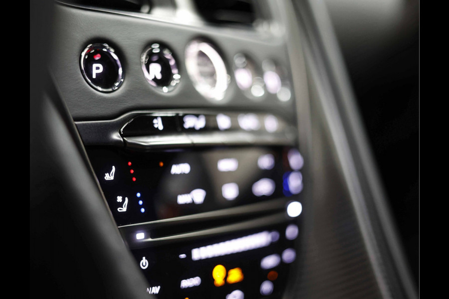 Aston Martin DBS 5.2 V12 Superleggera | B&O BeoSound - Xenon Grey Aston Martin DBS 5.2 V12 Superleggera | B&O BeoSound - Xenon Grey