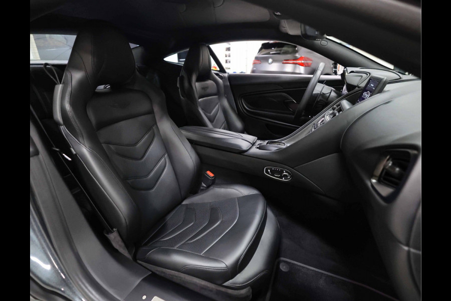 Aston Martin DBS 5.2 V12 Superleggera | B&O BeoSound - Xenon Grey Aston Martin DBS 5.2 V12 Superleggera | B&O BeoSound - Xenon Grey